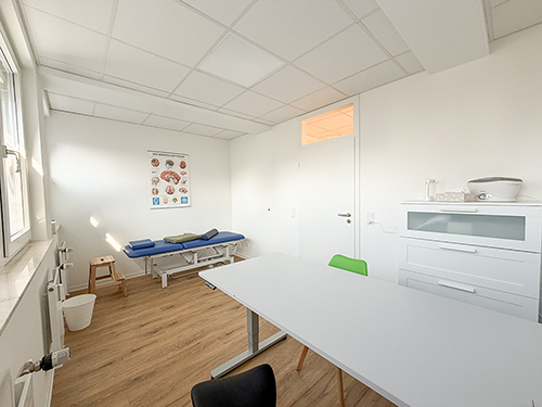 Ob im Liegen, Sitzen oder Stehen: wir haben genug Platz für alle Übungen